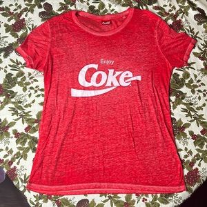 Coca Cola “enjoy Coke” graphic tee soda pop 🥤 red with white accents size large